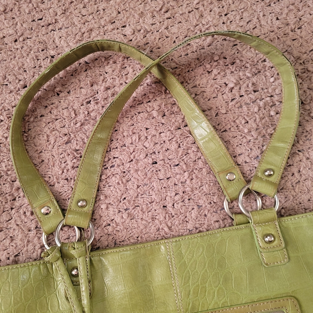 🔥🔥HP🔥🔥12-19-24🔥🔥WOMENS MERONA SNAKESKIN TOTE BAG GREEN - Picture 13 of 14